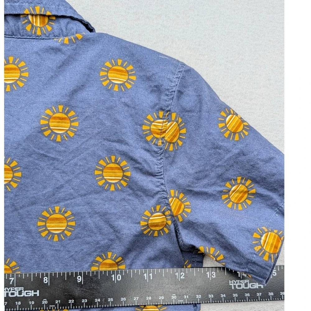 Old Navy Chambray Blue Sun Short Sleeve Button Down Shirt 4T Summer Beach
